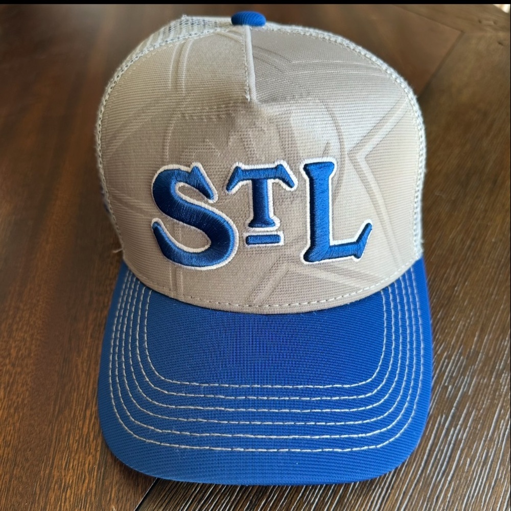 St- Louis  Cardinals hat